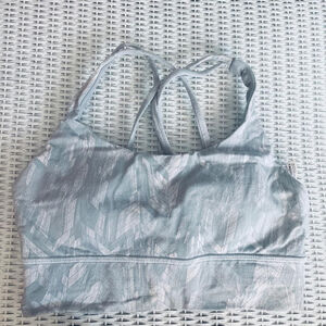 🥈 LULULEMON ENERGY LONGLINE BRA (SILVER BLUE CHEVRON, SIZE 8) 🥈